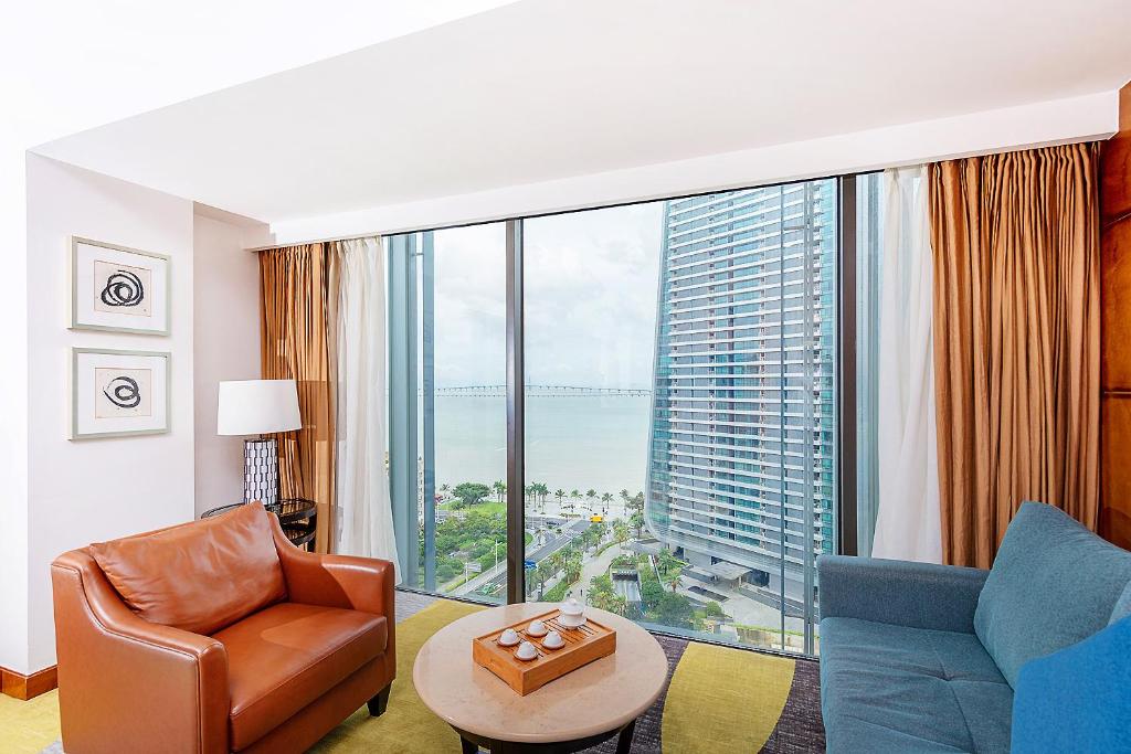 Posezení v ubytování Hampton by Hilton Zhuhai Gongbei Port