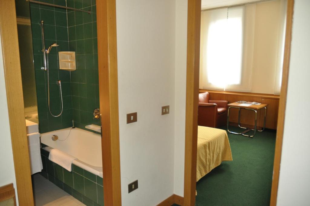 Hotel Galileo - Resim 21