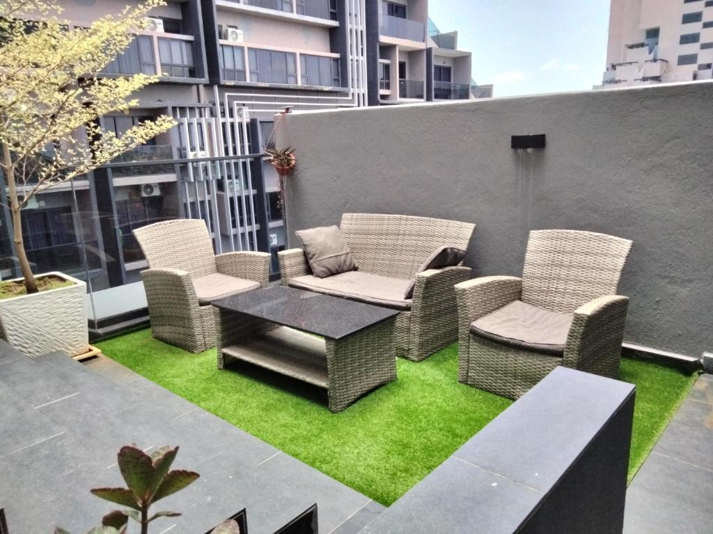 Gallery image of Private Hot Jacuzzi Imperio Residence Melaka in Malacca