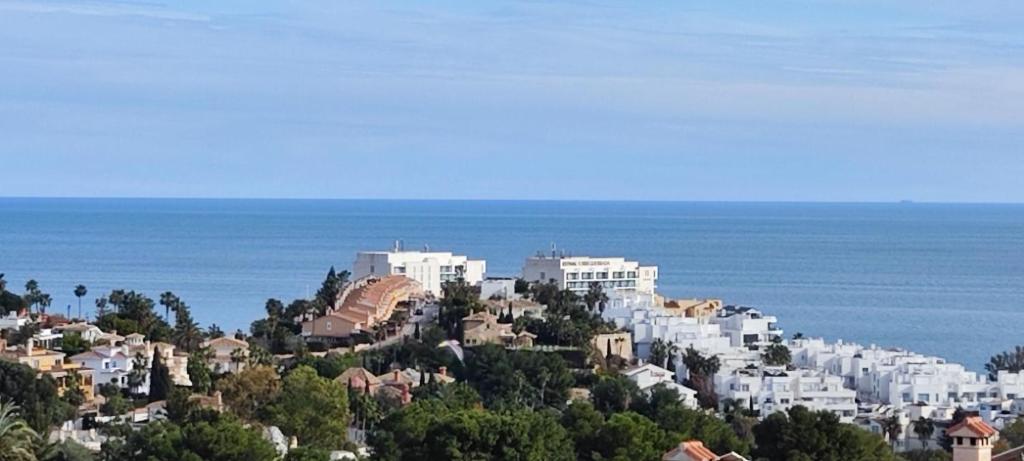 Sea Apartment con Vistas al Mar, Benalmádena – Prezzi ...