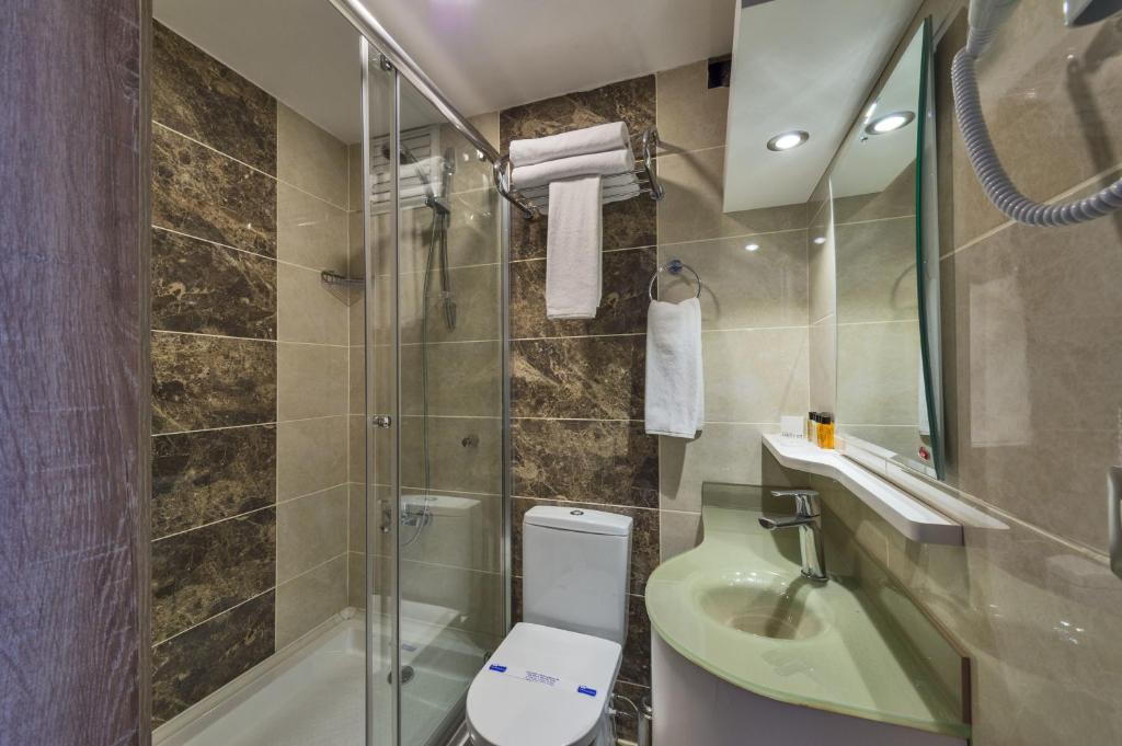 فضای داخلی Alphonse Hotel در استانبول - تصویر ۳
