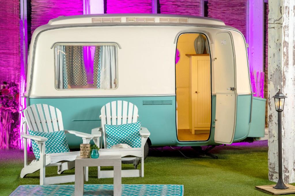 Outside Inn - Resim 10