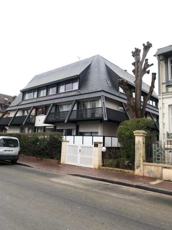 Budova, v ktorej sa apartmán nachádza