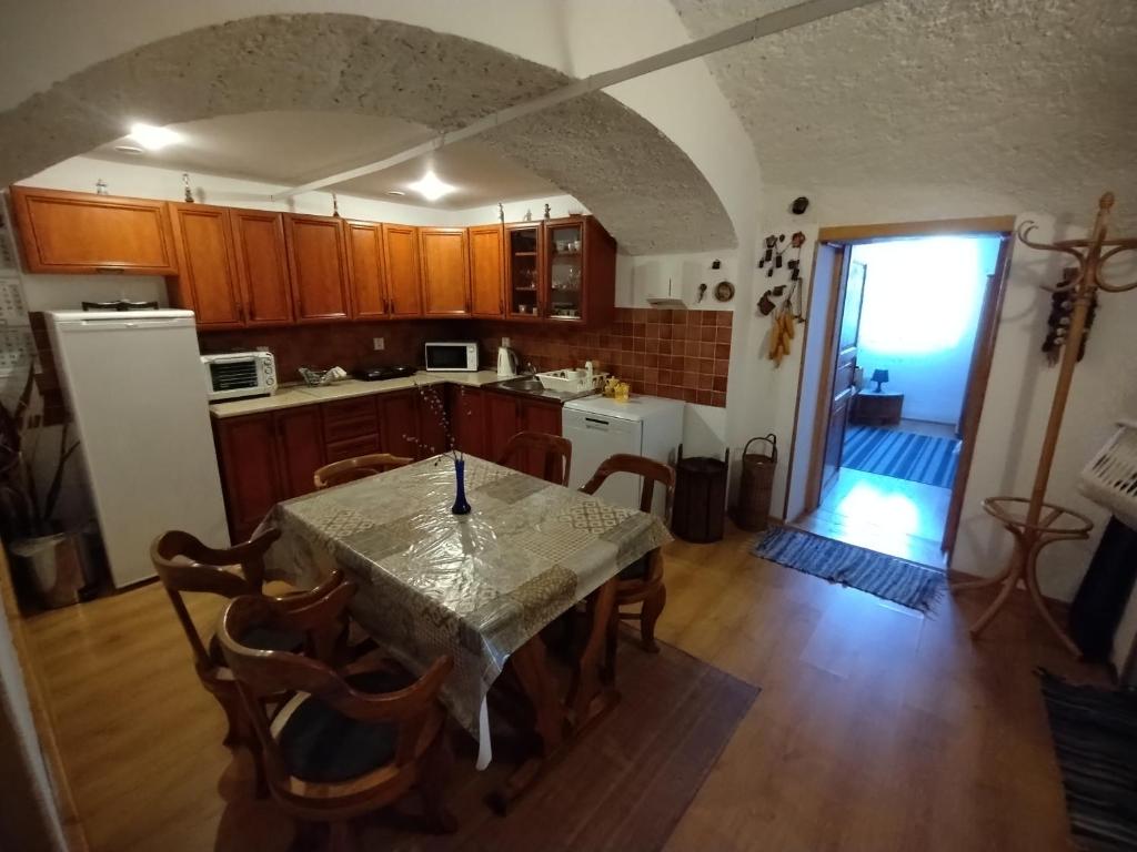Kuchyň nebo kuchyňský kout v ubytování Penzión Evka