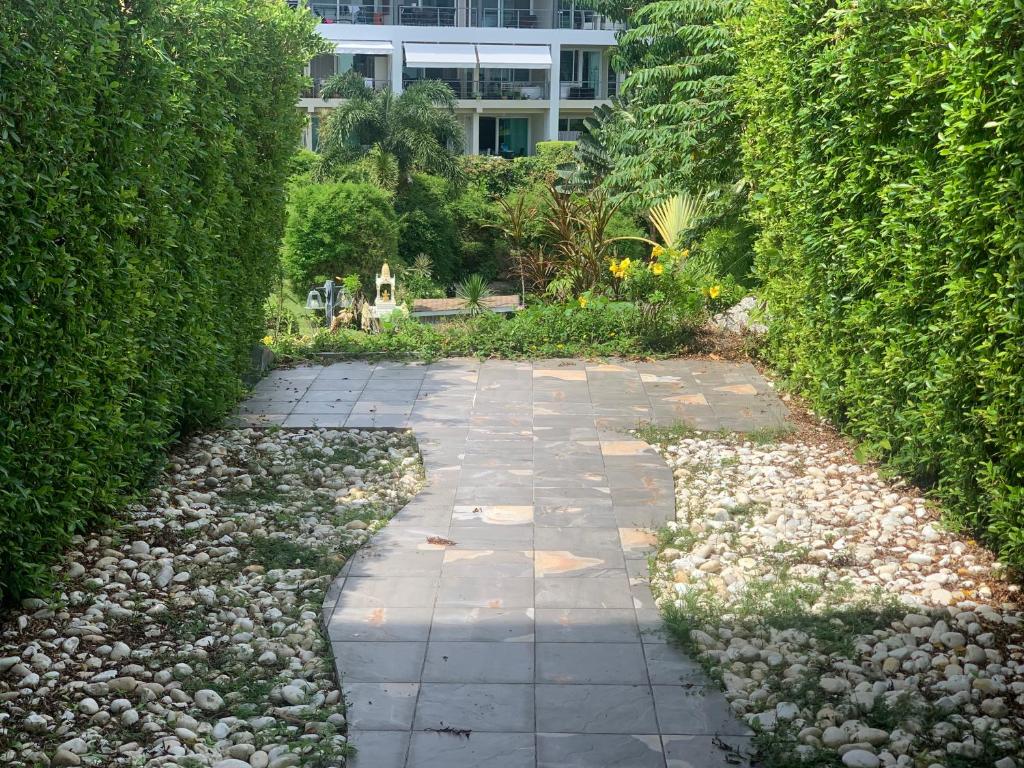 Zahrada ubytování Hill Side Karon Kata Beach Condo