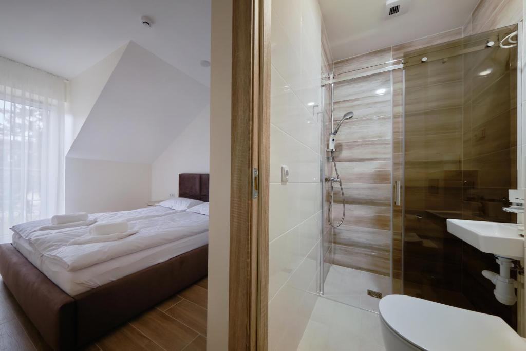 Jonavos alpakų svečių namai - Double Room With Private Bathroom