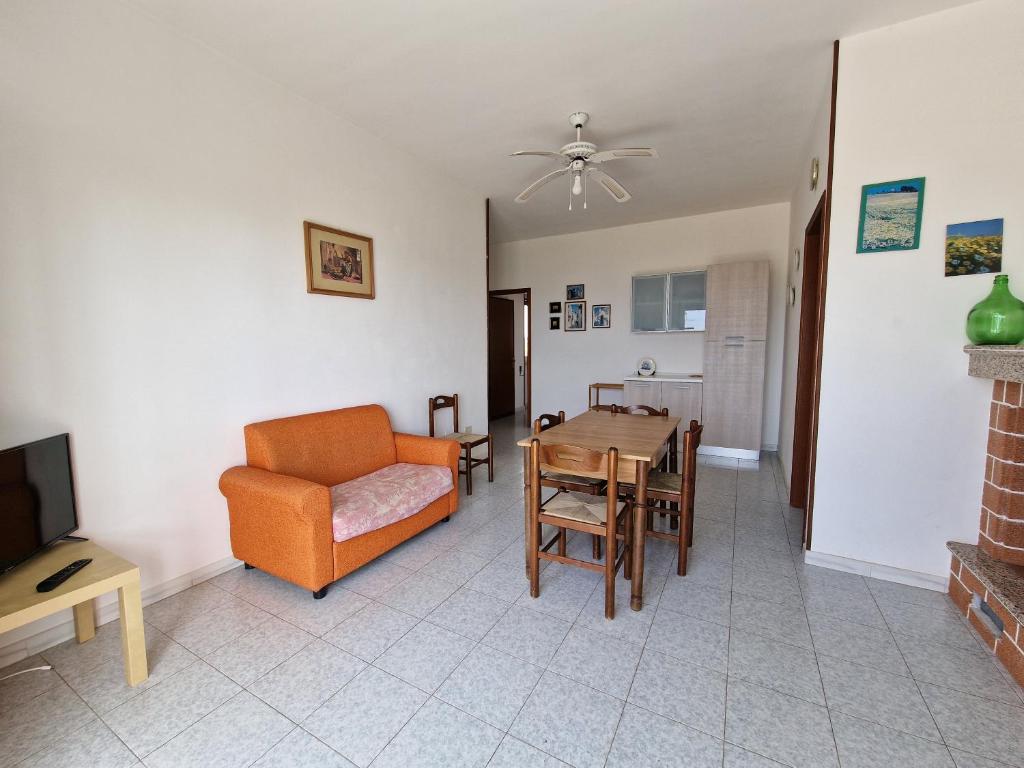 A seating area at Casa Vacanza Maria Fronte mare