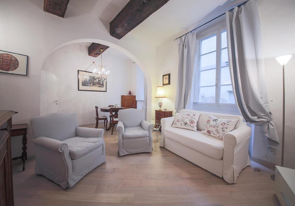 Zdjęcie z galerii obiektu Apartments Florence Parione we Florencji