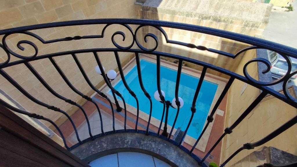 Bassein majutusasutuses Qala Bed&Breakfast with swimming pool - IL-Wenniessa või selle lähedal