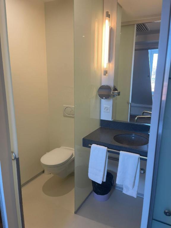 Vannituba majutusasutuses Swiss Star Irchel - Self Check-In