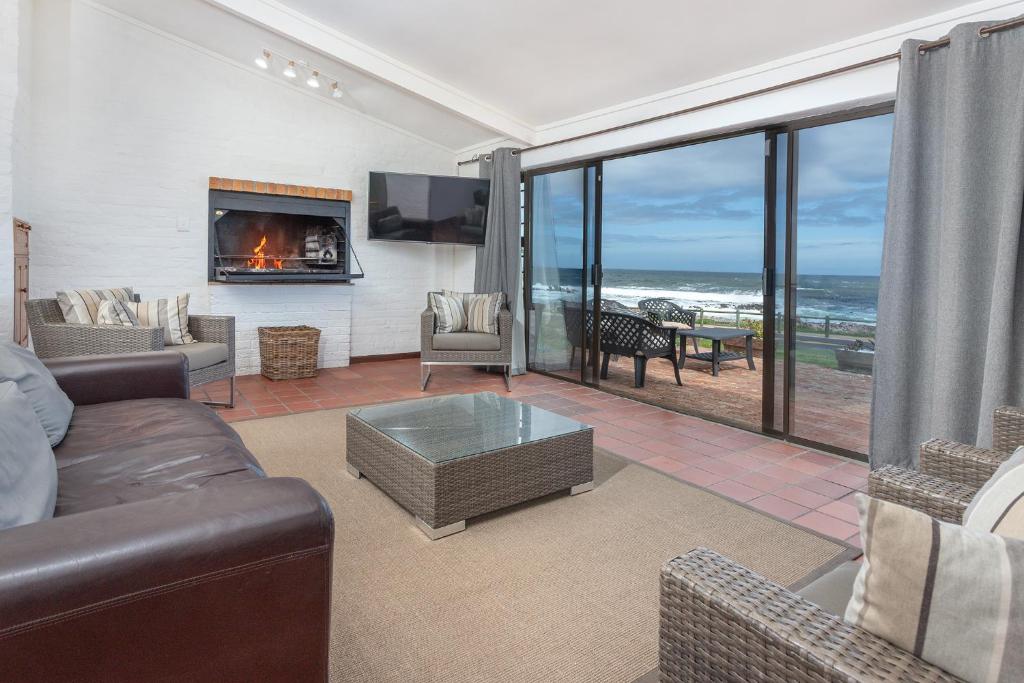 The Atlantic in Onrus, Hermanus (updated prices 2024)