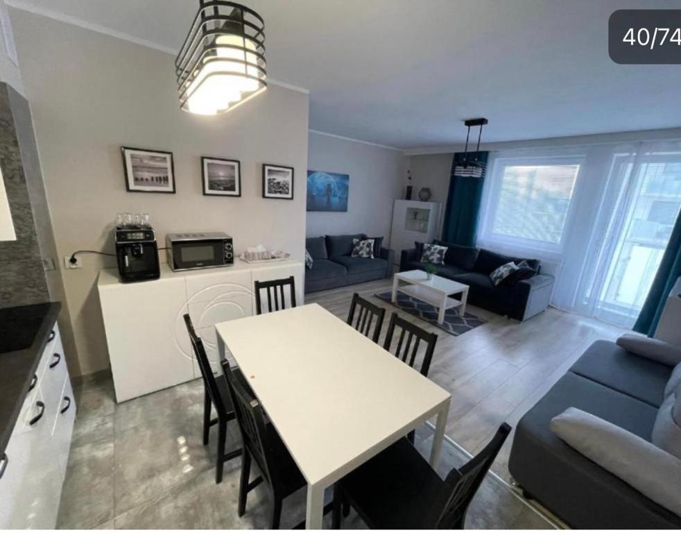 Posedenie v ubytovaní Bliżej Morza Luxury Apartments