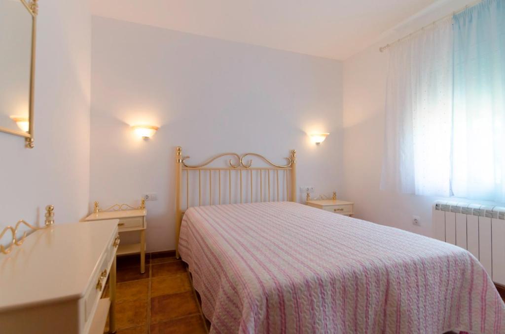 Postel nebo postele na pokoji v ubytování Club Villamar - Arboc