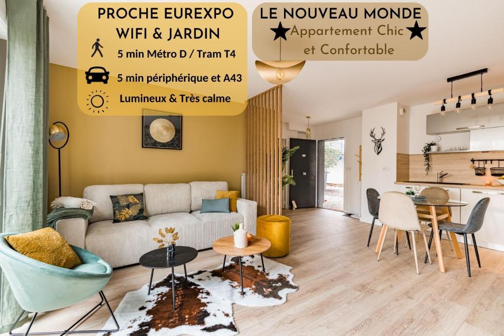 uma sala de estar com um sofá e uma mesa em Le Nouveau Monde - Appartement Chic et Confortable em Saint-Priest