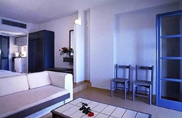 Blue Sky Hotel Apartments - 3