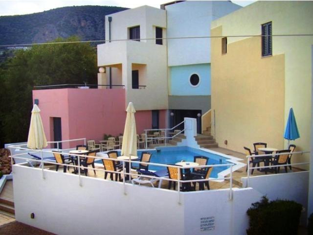 Blue Sky Hotel Apartments - 11