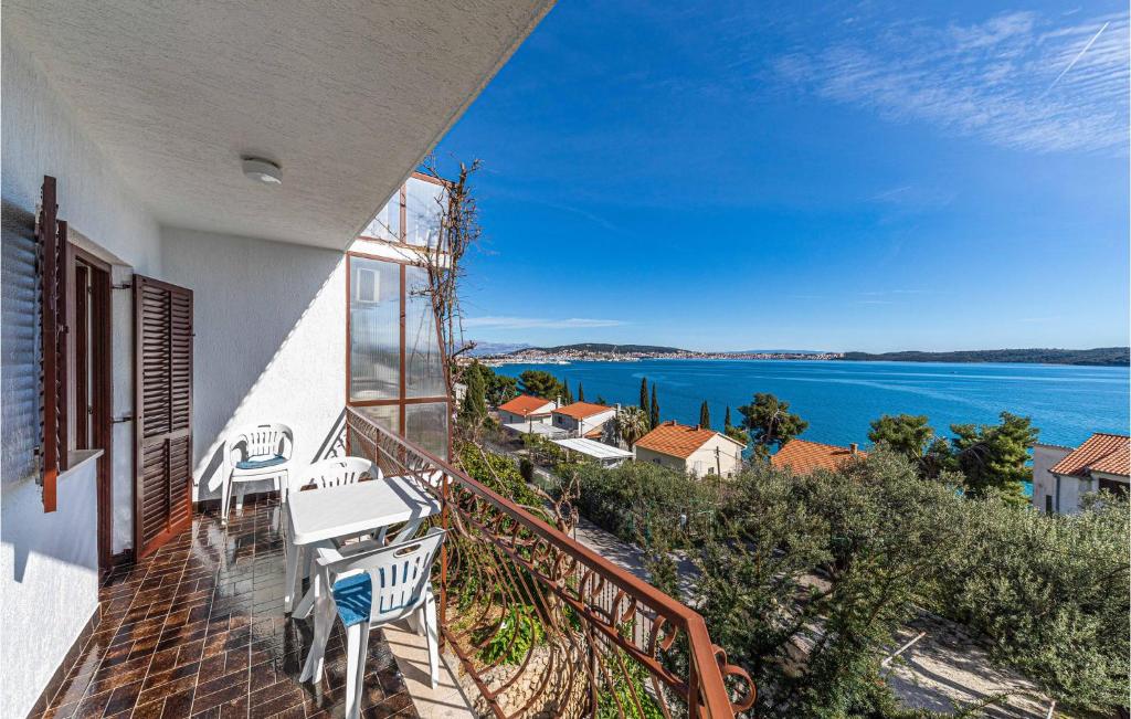 Балкон или терраса в Nice Apartment In Seget Donji With House Sea View