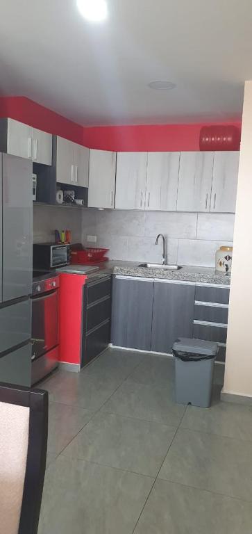 Jade Aparts Salinas - Appartement De Deux Chambres