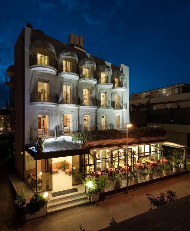 Budova, kde se hotel nachází