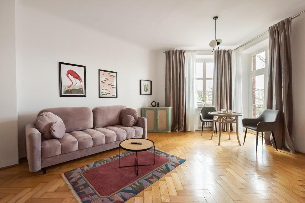 Plac Wilsona Folksy Apartment, Варашава (актуализирани цени 2024)