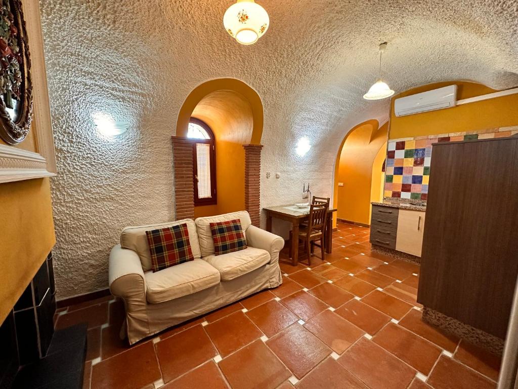 Una cocina o zona de cocina en Cuevas La Granja