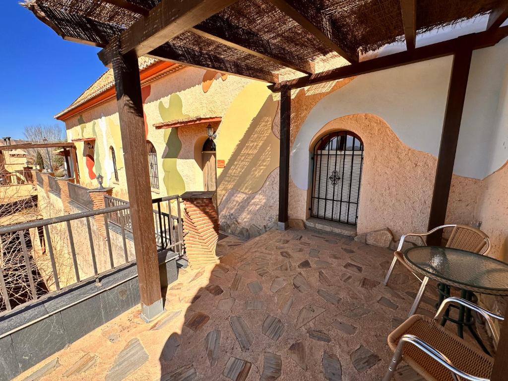Un balcón o terraza de Cuevas La Granja