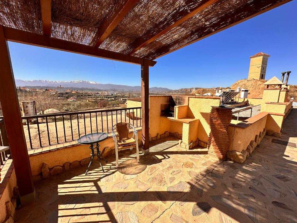 Un balcón o terraza de Cuevas La Granja