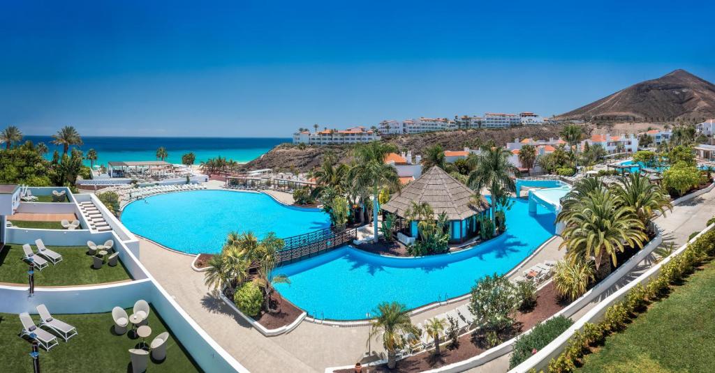 an aerial view of the pool at the resort at Fuerteventura Princess in Playa Jandia