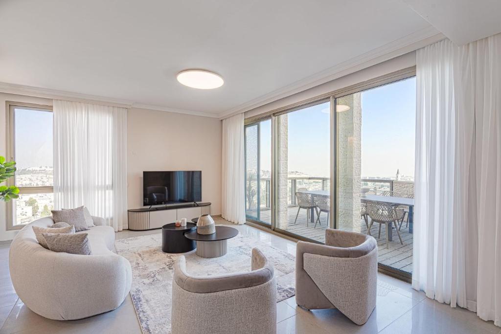 The Penthouse Of Haneviim Court 4BDM Jerusalem (updated prices 2025) The Penthouse Of Haneviim Court 4BDM Jerusalem (updated prices 2025)