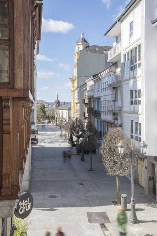 The surrounding neighborhood or a neighborhood close to a vendégházakat