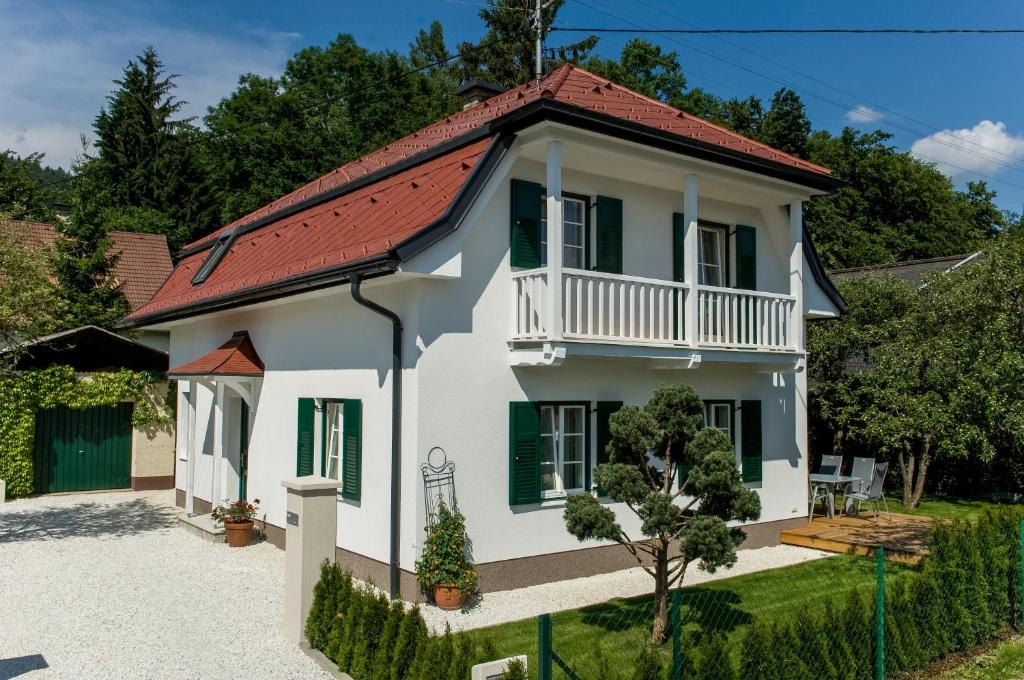 Budova, v ktorej sa dovolenkový dom nachádza