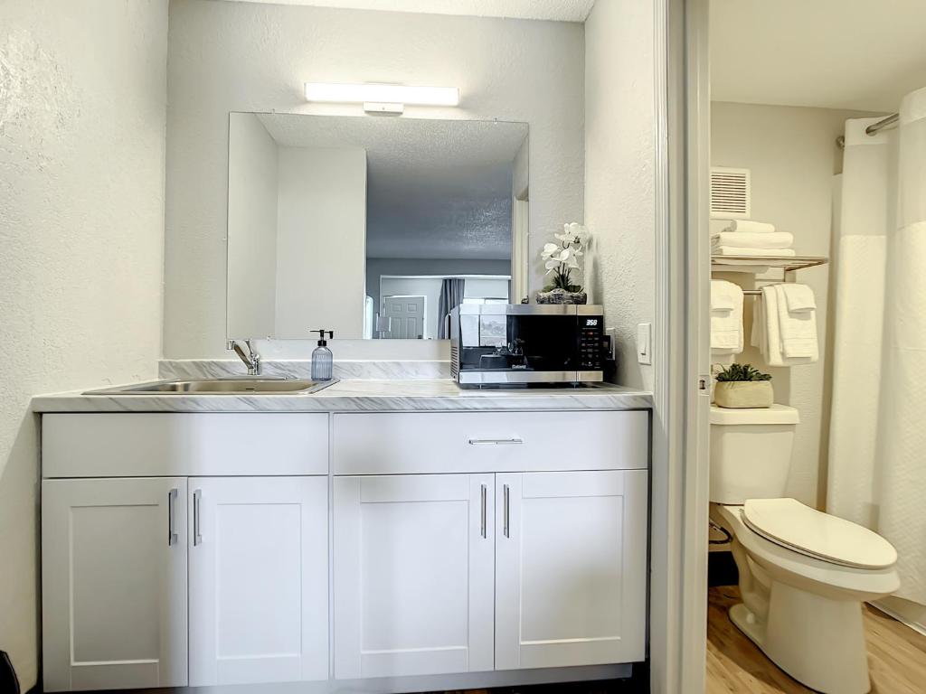 Stayable Kissimmee West - Superior Queen Room With Two Queen Beds