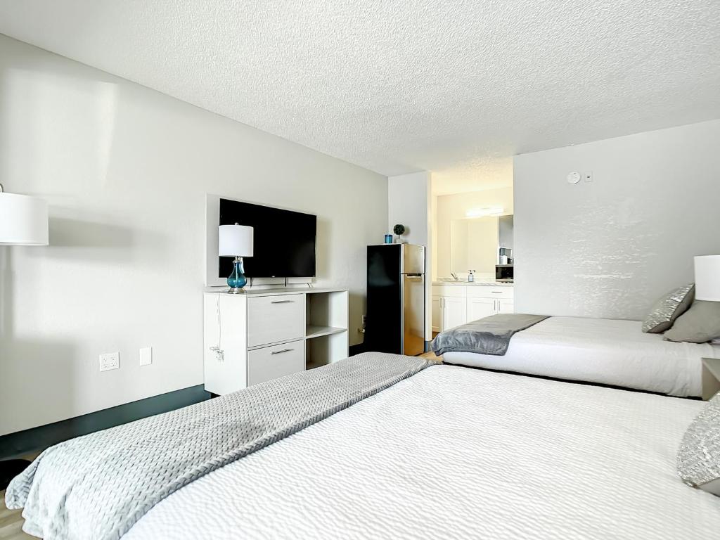 Stayable Kissimmee West - Deluxe Queen Studio