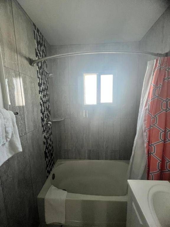 Koupelna v ubytování Walden Motel