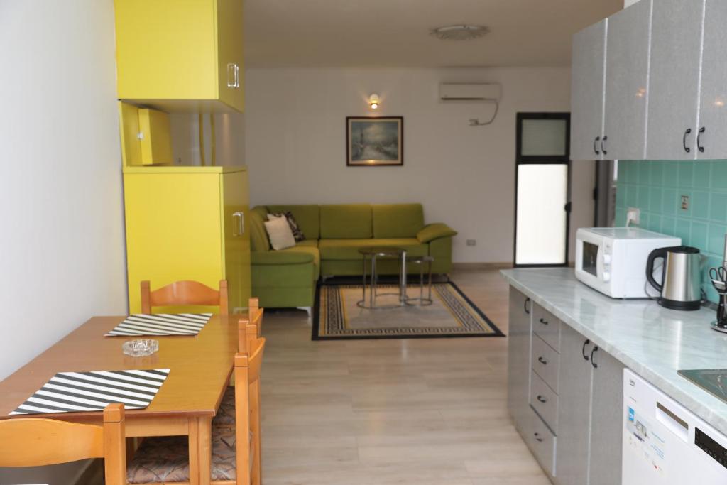 Melinda beach apartment - Imazhi 4