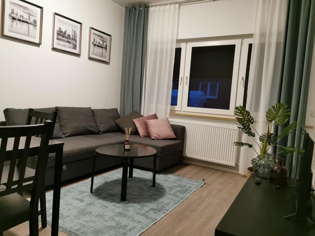 Χώρος καθιστικού στο Wohnung in Wandsbek Hamburg Blue Apartment