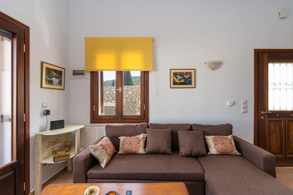 Posezení v ubytování Maisonette in Roussa Ekklisia