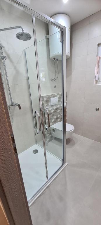 Koupelna v ubytování Apartmani Ivana 2