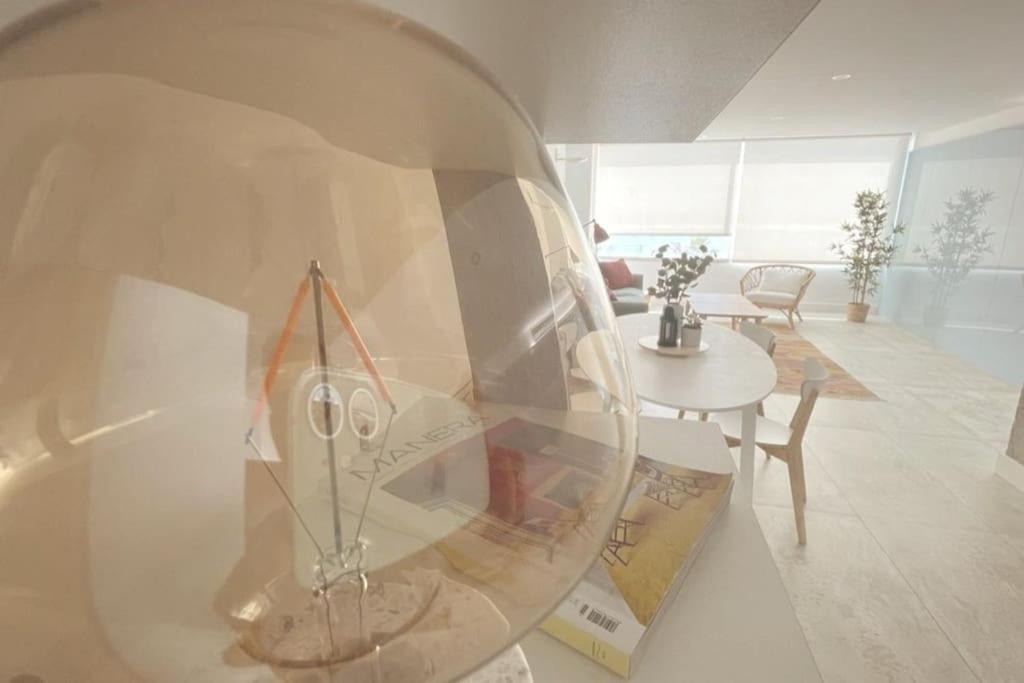 Posezení v ubytování Moderno y completo apartamento frente al mar