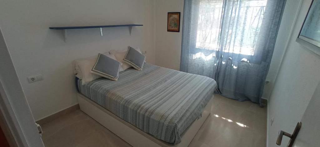 Postel nebo postele na pokoji v ubytování Villa Blanca 10 minutos de la Playa Costa Brava