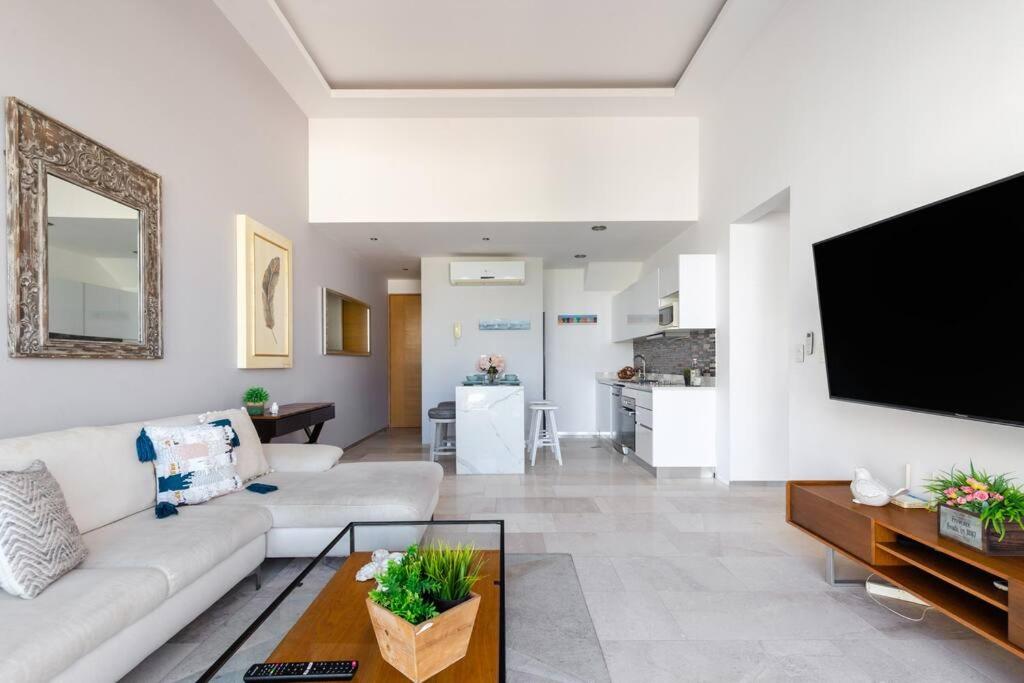 Curated visual reference: Luxury Penthouse And Private Rooftop Pool On 5Ta Avenida Playa Photo Inspiration