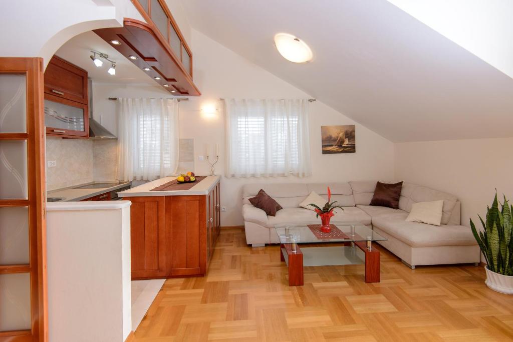 Apartment Denis - 16