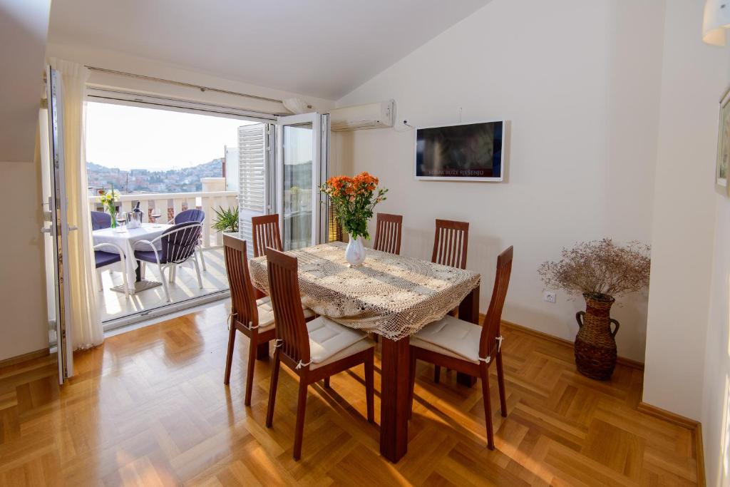 Apartment Denis - 13