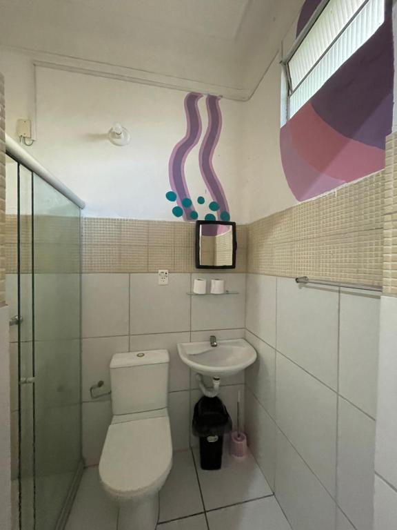 Koupelna v ubytování Porto das Palmeiras Hostel