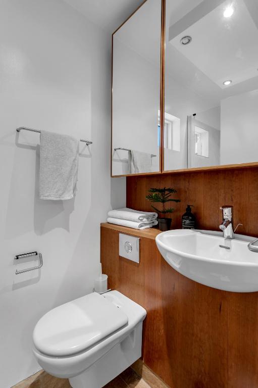 Fotografie z fotogalerie ubytování Studio Apartment with Ocean View v Reykjavíku