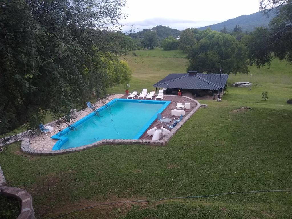 Bazén v ubytování RELAX La Tuquita Raco nebo v jeho okolí