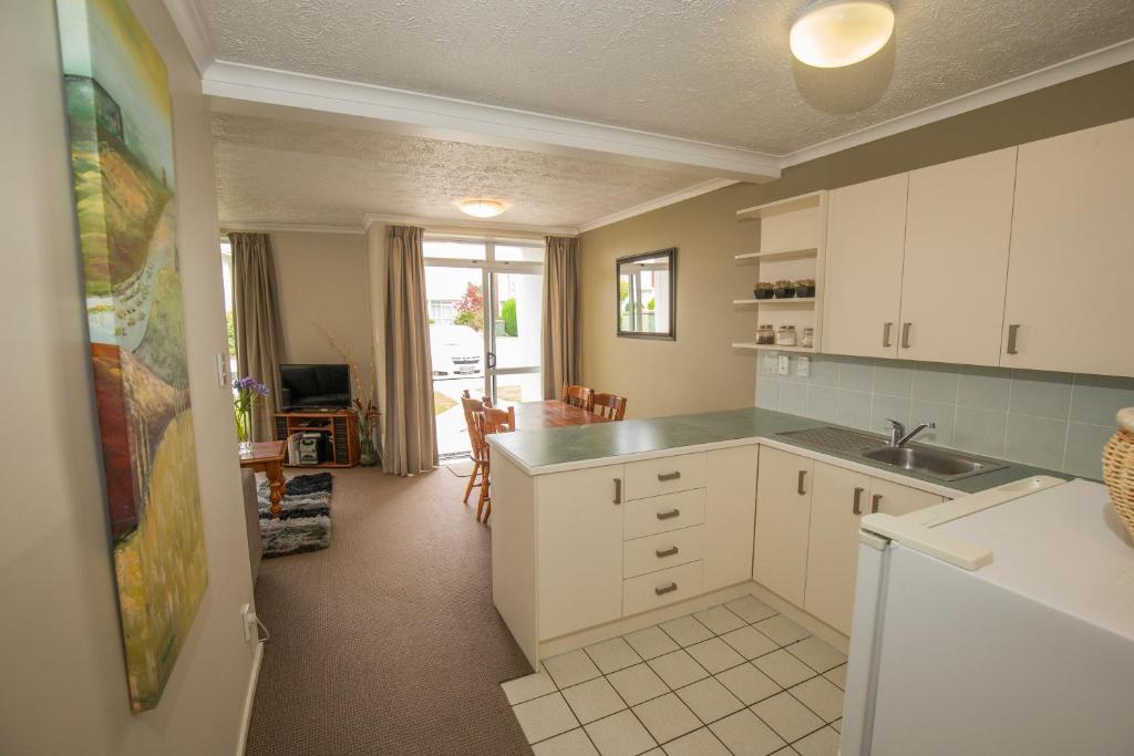 Kuchyň nebo kuchyňský kout v ubytování Central Methven 3-Bed Apartment