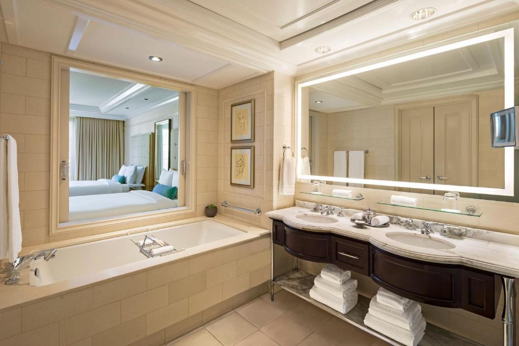 The St. Regis Atlanta - Deluxe, Chambre D'hôtes, 2 Reine, Balcon