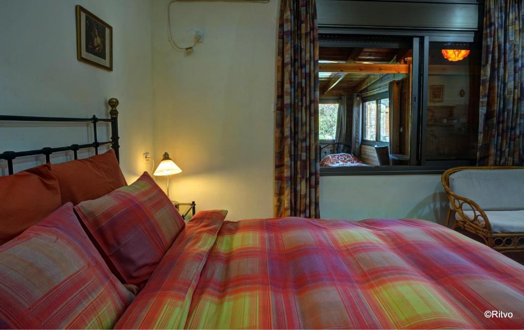 Country lodging in Manot - Suite De Deux Chambres