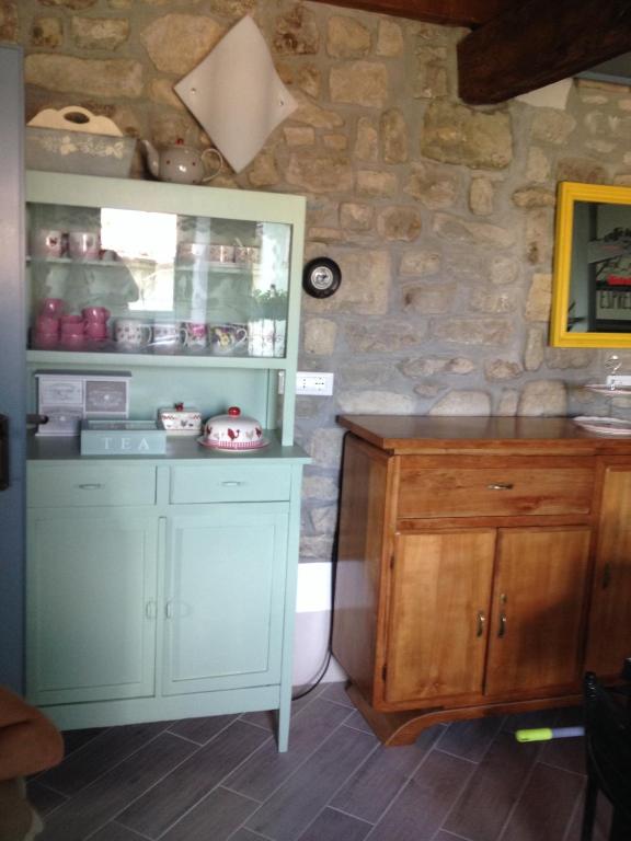 A kitchen or kitchenette at La Corte del Borgo